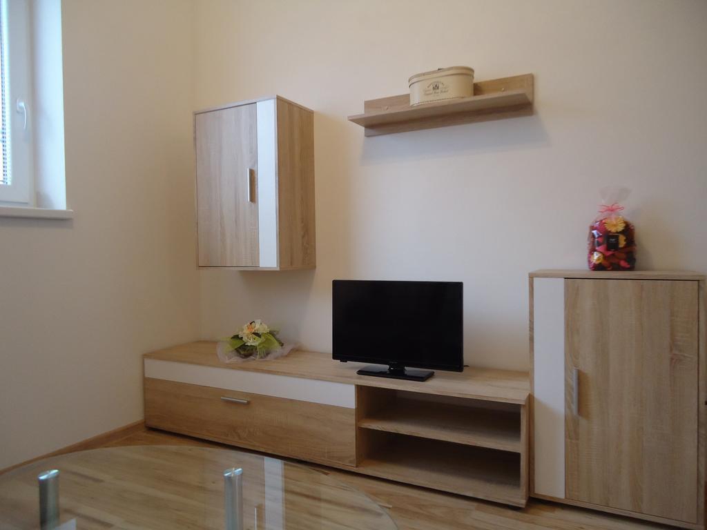 Apartman Valentka Bešeňová Kamer foto